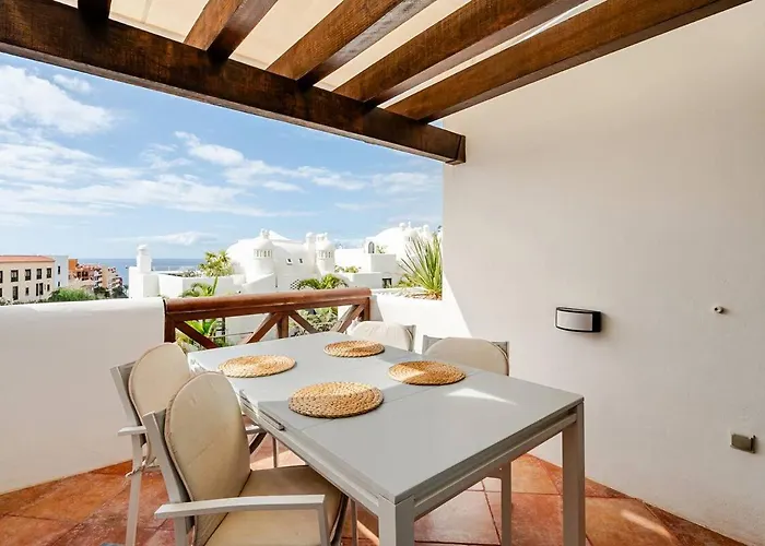 Familiar Con Gran Terraza Y Vistas Al Mar Playa Paraíso